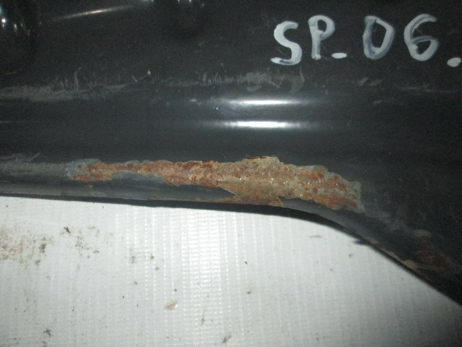 кронштейн переднего крыла левый б/у \ коррозия - 3